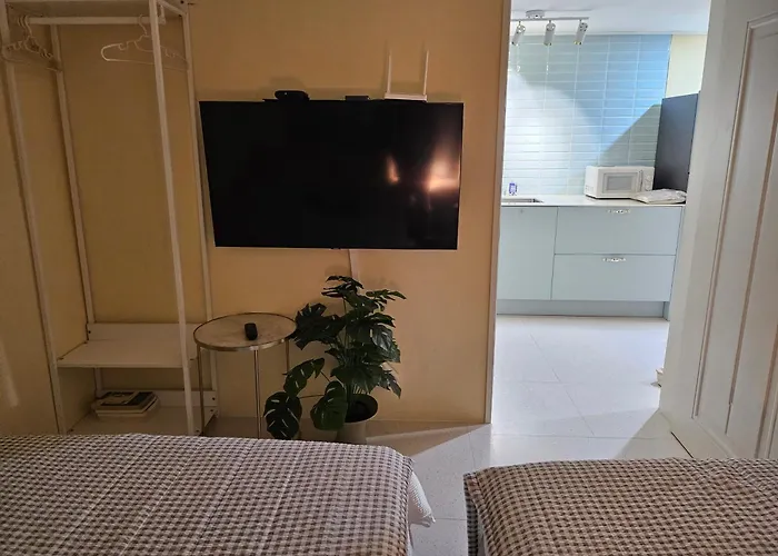 Renee House Villa *