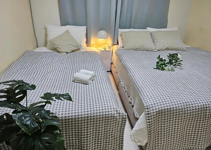 Villa Renee House *